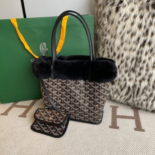 Goyard Furry Purse - Black
