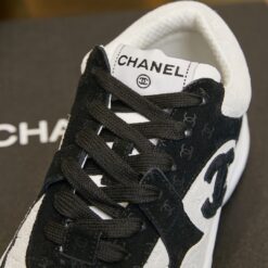 Alternative view of Chanel Runners - White / Black