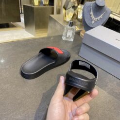 Alternative view of Balenciaga Slides - Black / Red