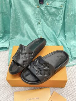 Alternative view of Louis Vuitton Slides - Black