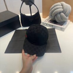 Gucci Cap - Black / Green & Red