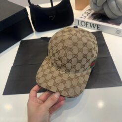 Gucci Cap - Beige / Green & Red